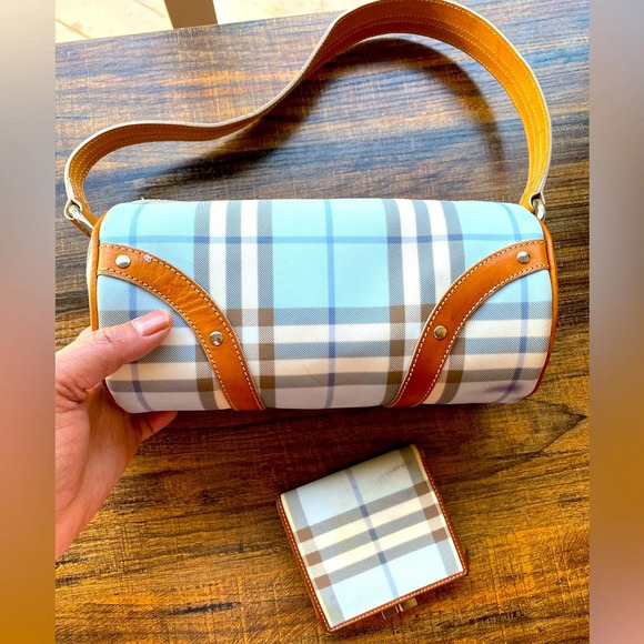 Vintage Burberry NovaCheck Small Barrel Bag with/Wallet - Picture 1 of 16